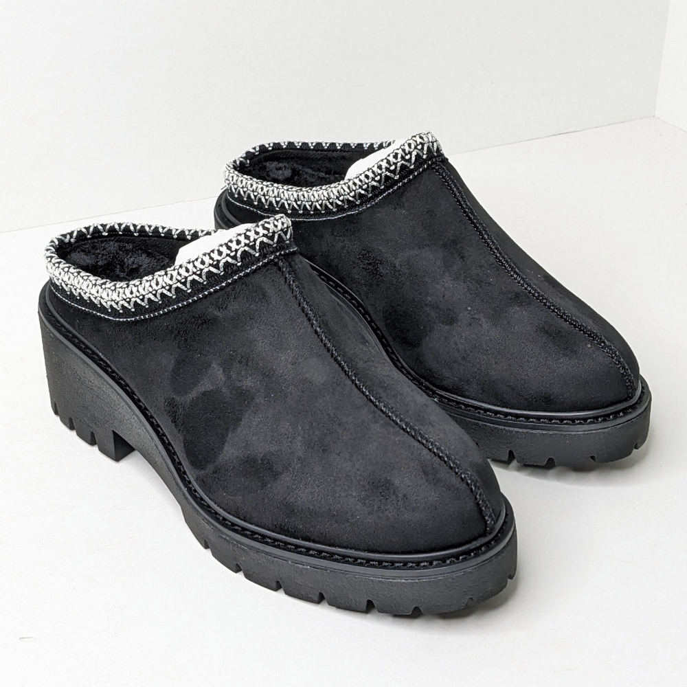 Women's Black Slip-On Shoes